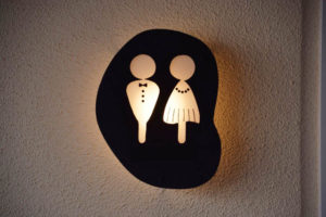 奇抜なデザインの例