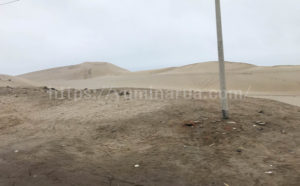 ペルー首都リマをはずれた砂漠地帯