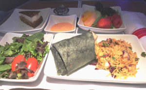 アメリカン航空朝食と夜食を交換